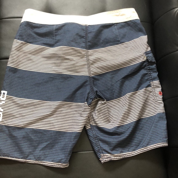 RVCA Civil Stripe Board-shorts in navy and white.
Size 30 - Picture 8 of 12